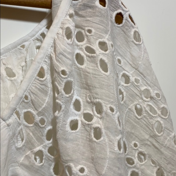 Eyelet top - Picture 4 of 4